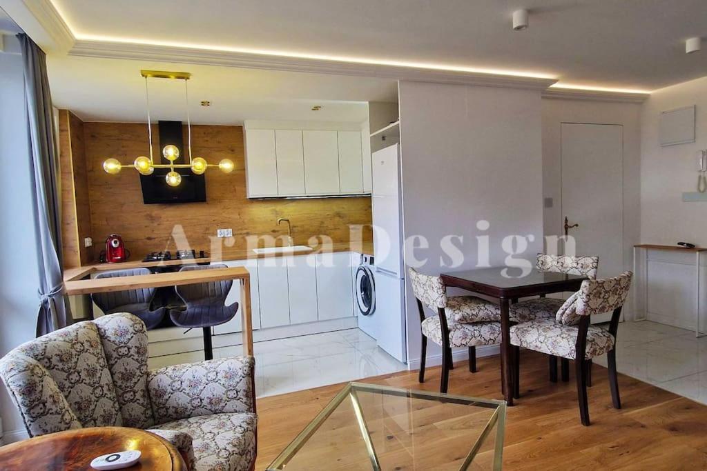 Arma Design Apartment 2 Bedrooms ワルシャワ エクステリア 写真